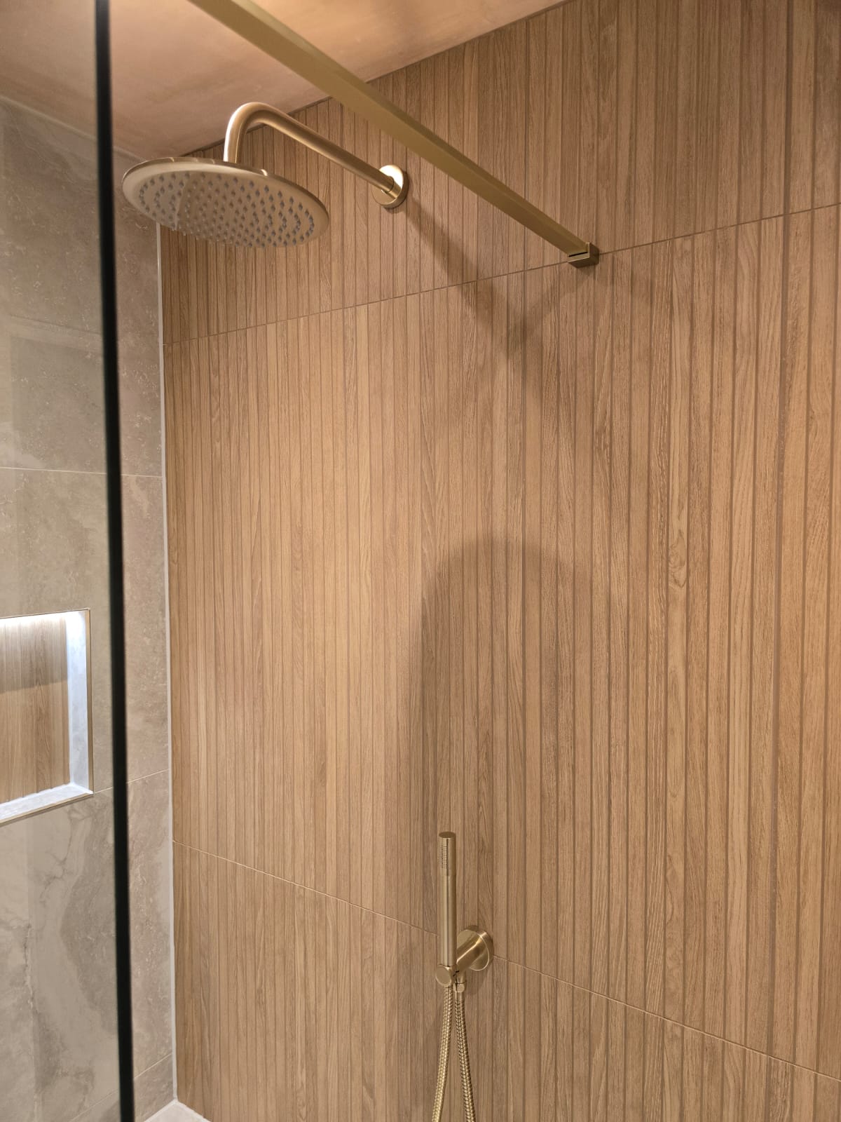 PHOTO-2025-11-17-20-45-23 (1)