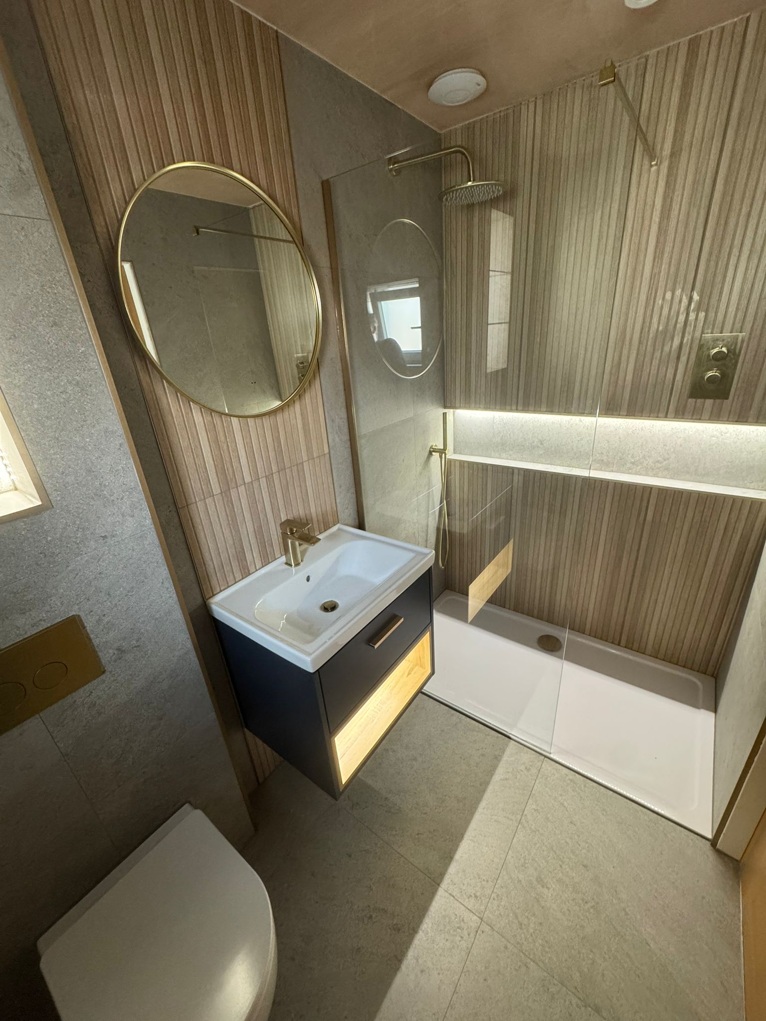 PHOTO-2025-12-03-12-16-47